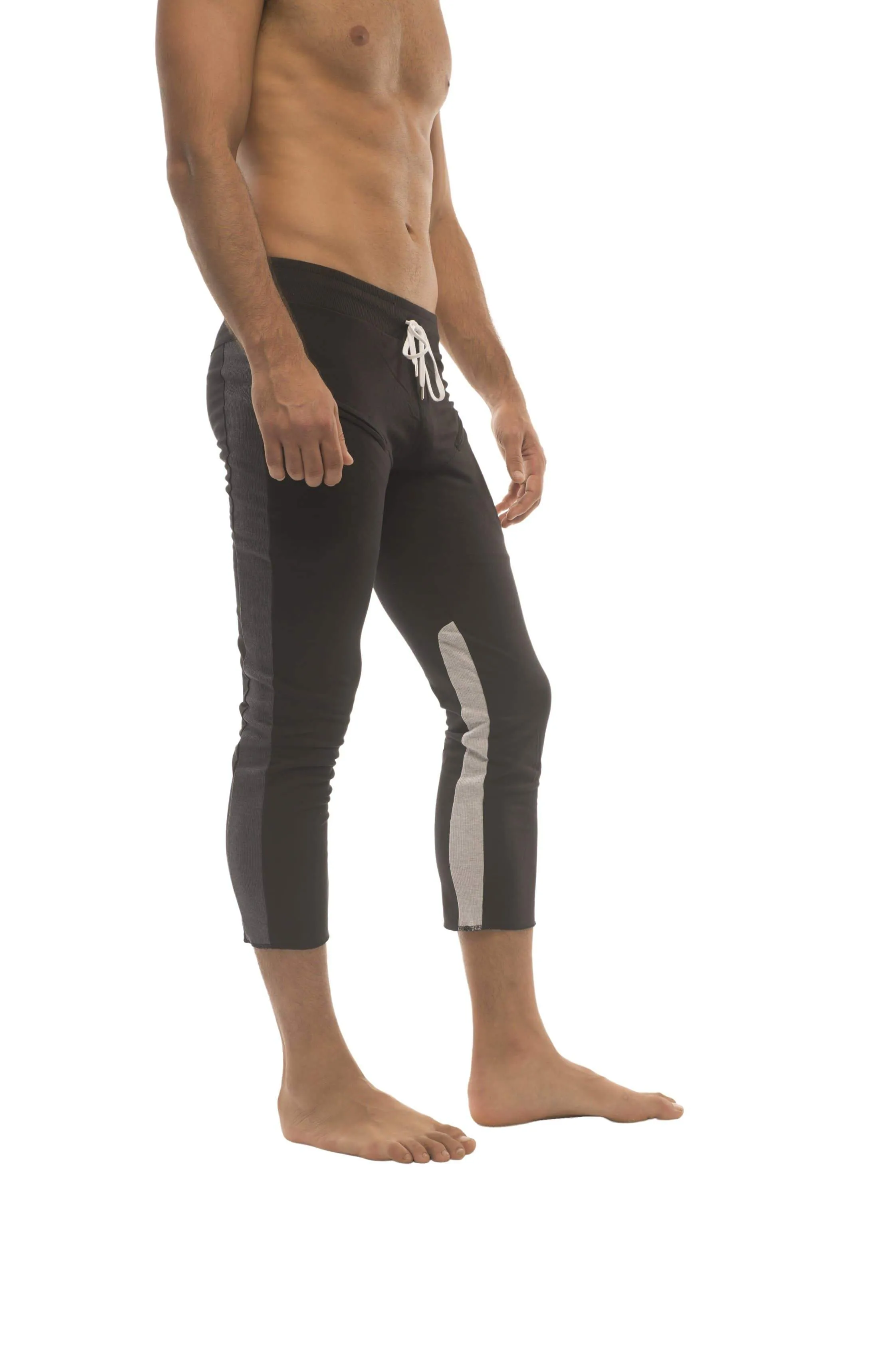 4/5 Zipper Pocket Capri Yoga Pants (Black w/Charcoal & GREY)