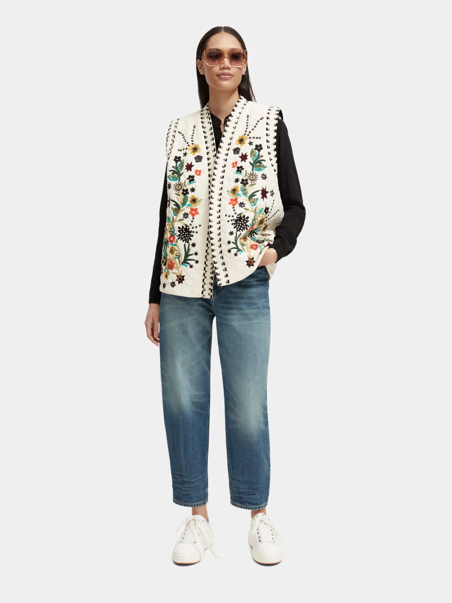 Embroidered gilet