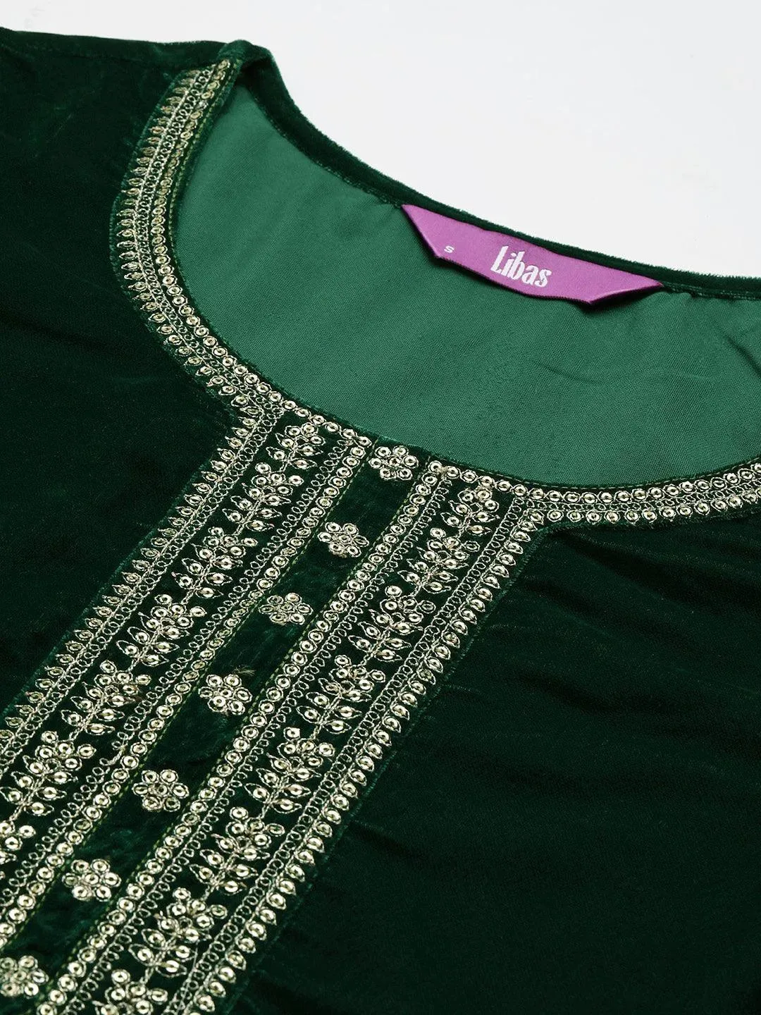 Green Yoke Design Velvet Straight Suit With Dupatta