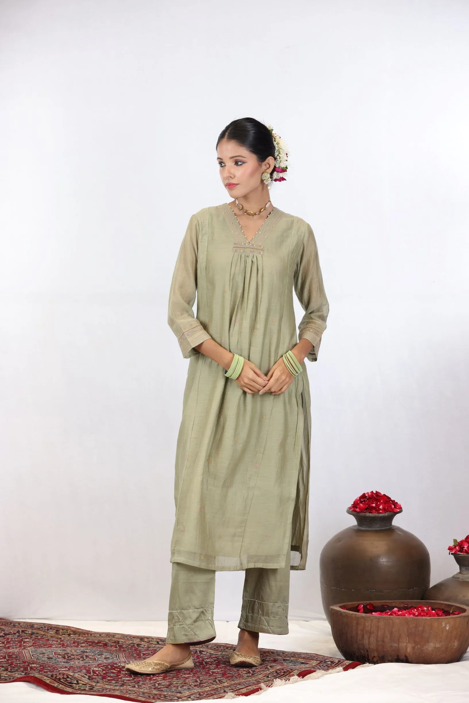 INDU EMBROIDERED KURTA SET - GREEN