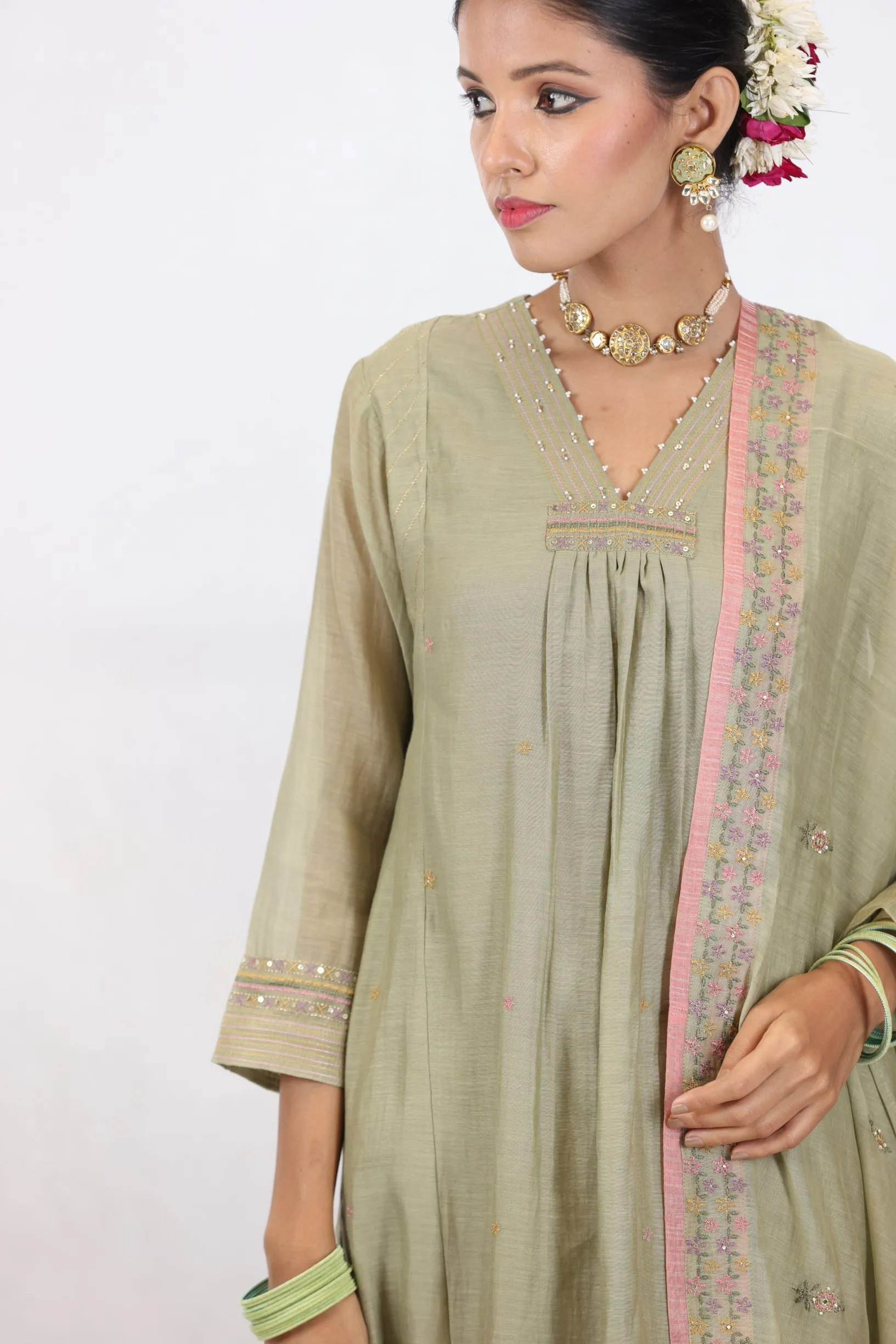 INDU EMBROIDERED KURTA SET - GREEN