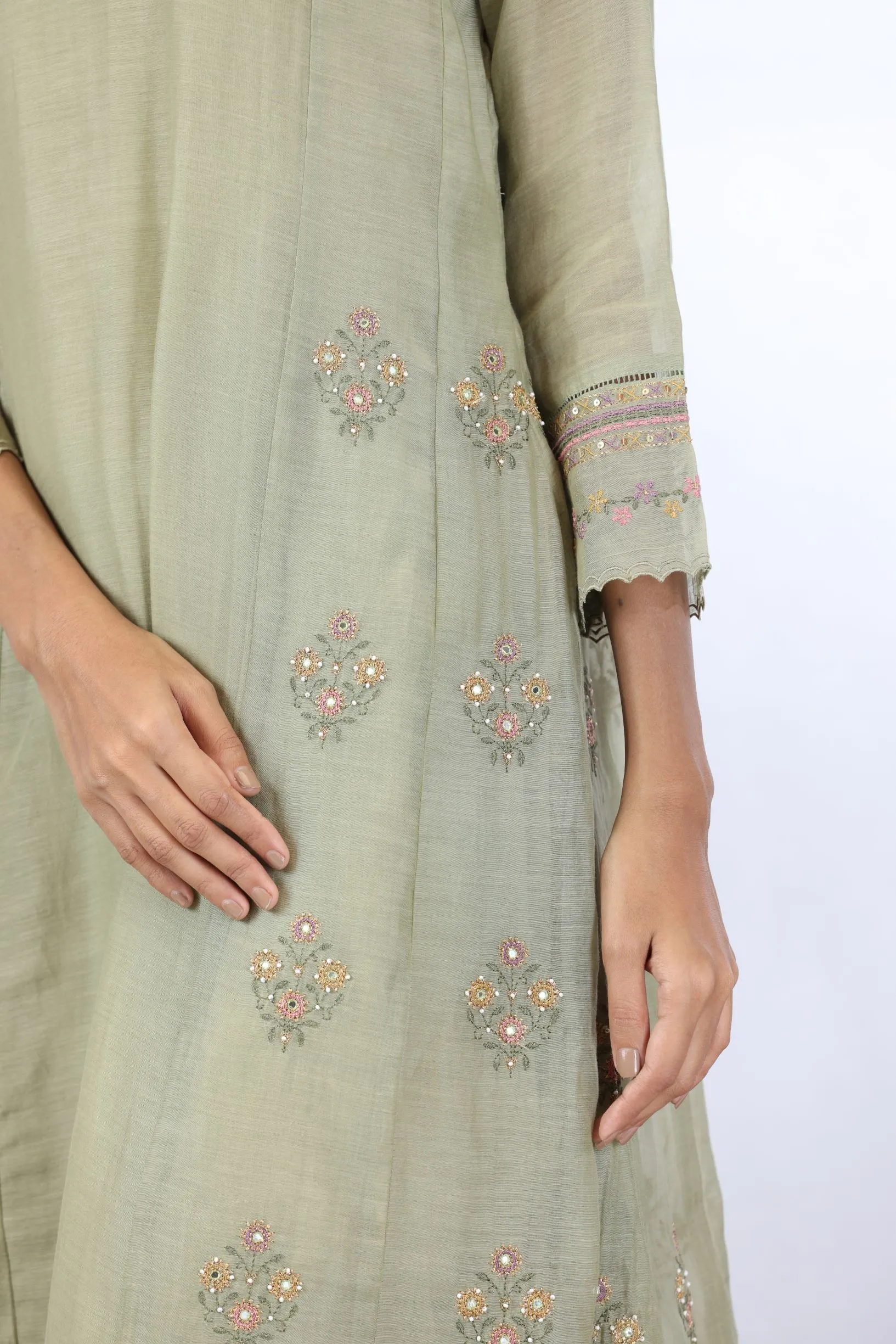 KALI EMBROIDERED KURTA SET - GREEN